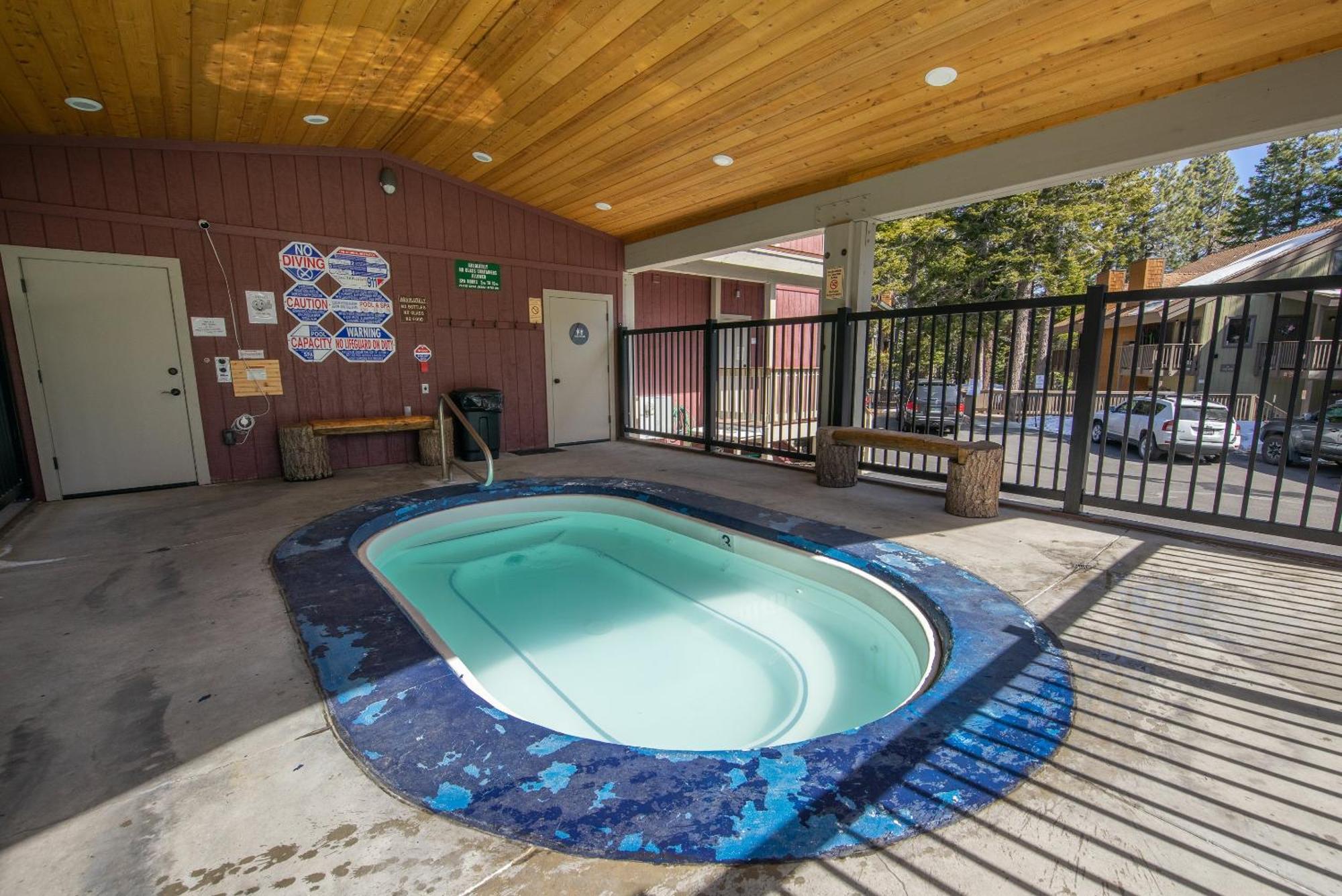 Hidden Valley Village #103 Nicely Updated 1 Bedroom 1 Bathroom Condo Short 10 Min Walk From Village 马姆莫斯湖 客房 照片