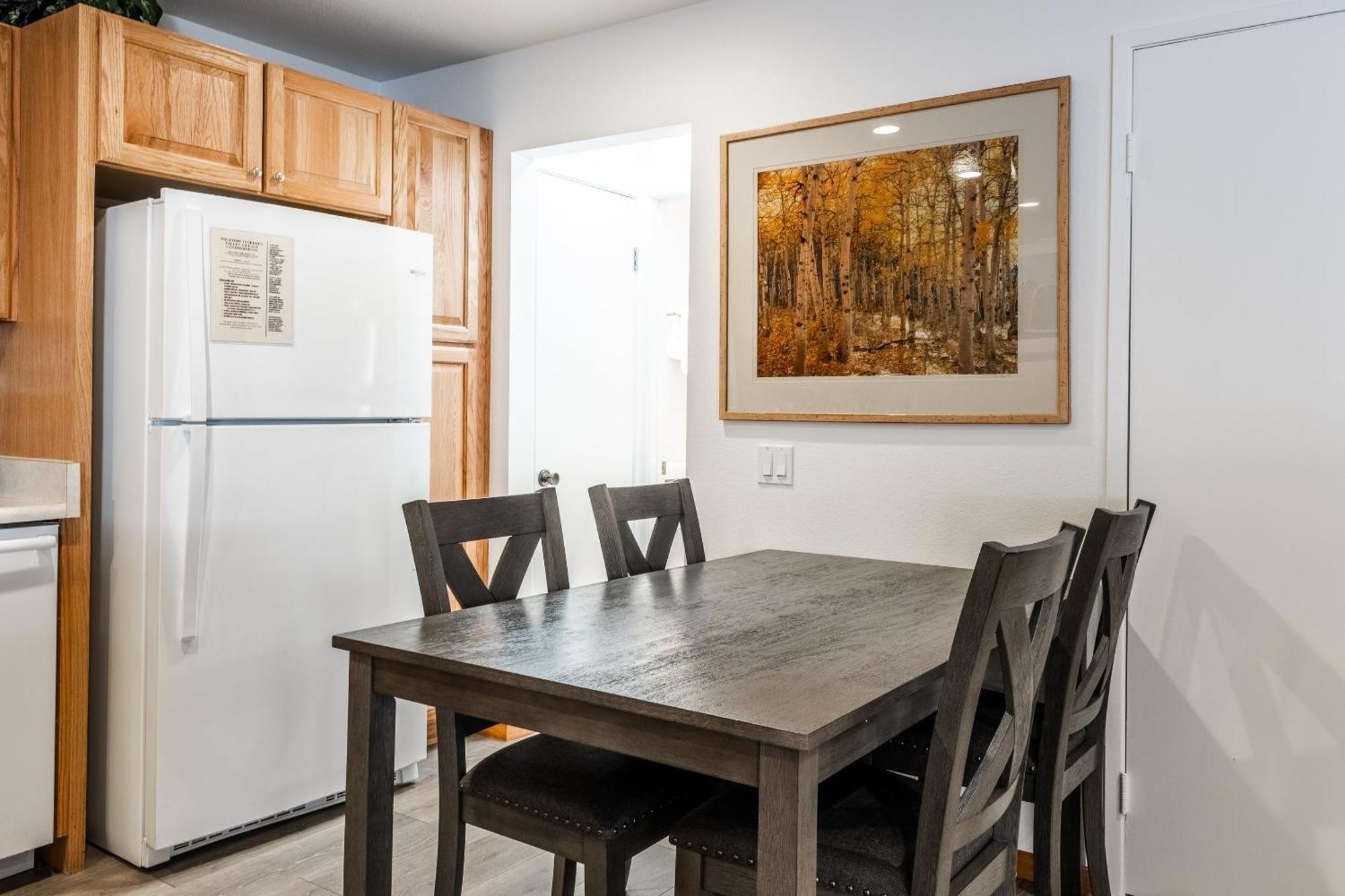 Hidden Valley Village #103 Nicely Updated 1 Bedroom 1 Bathroom Condo Short 10 Min Walk From Village 马姆莫斯湖 客房 照片