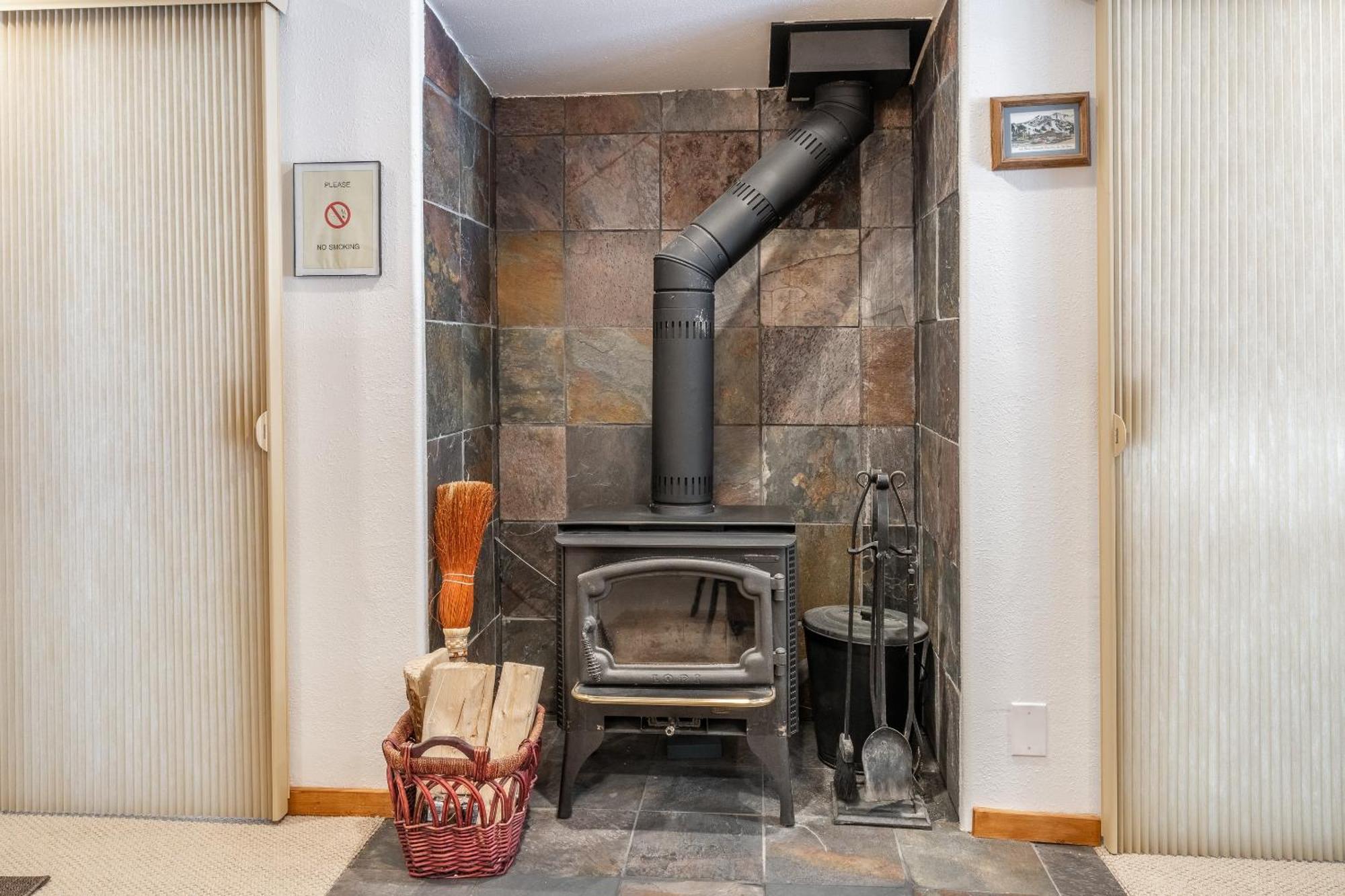 Hidden Valley Village #103 Nicely Updated 1 Bedroom 1 Bathroom Condo Short 10 Min Walk From Village 马姆莫斯湖 客房 照片